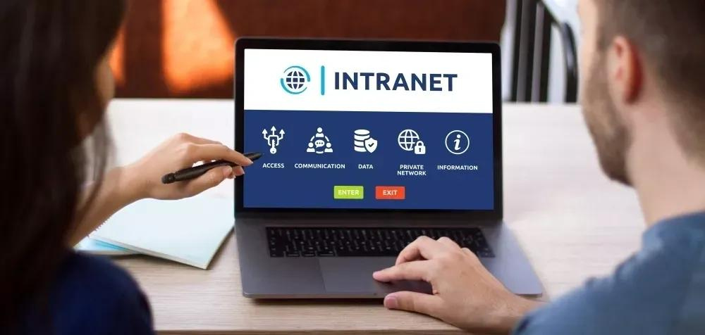 Choosing the Right Intranet Solution for Your Company